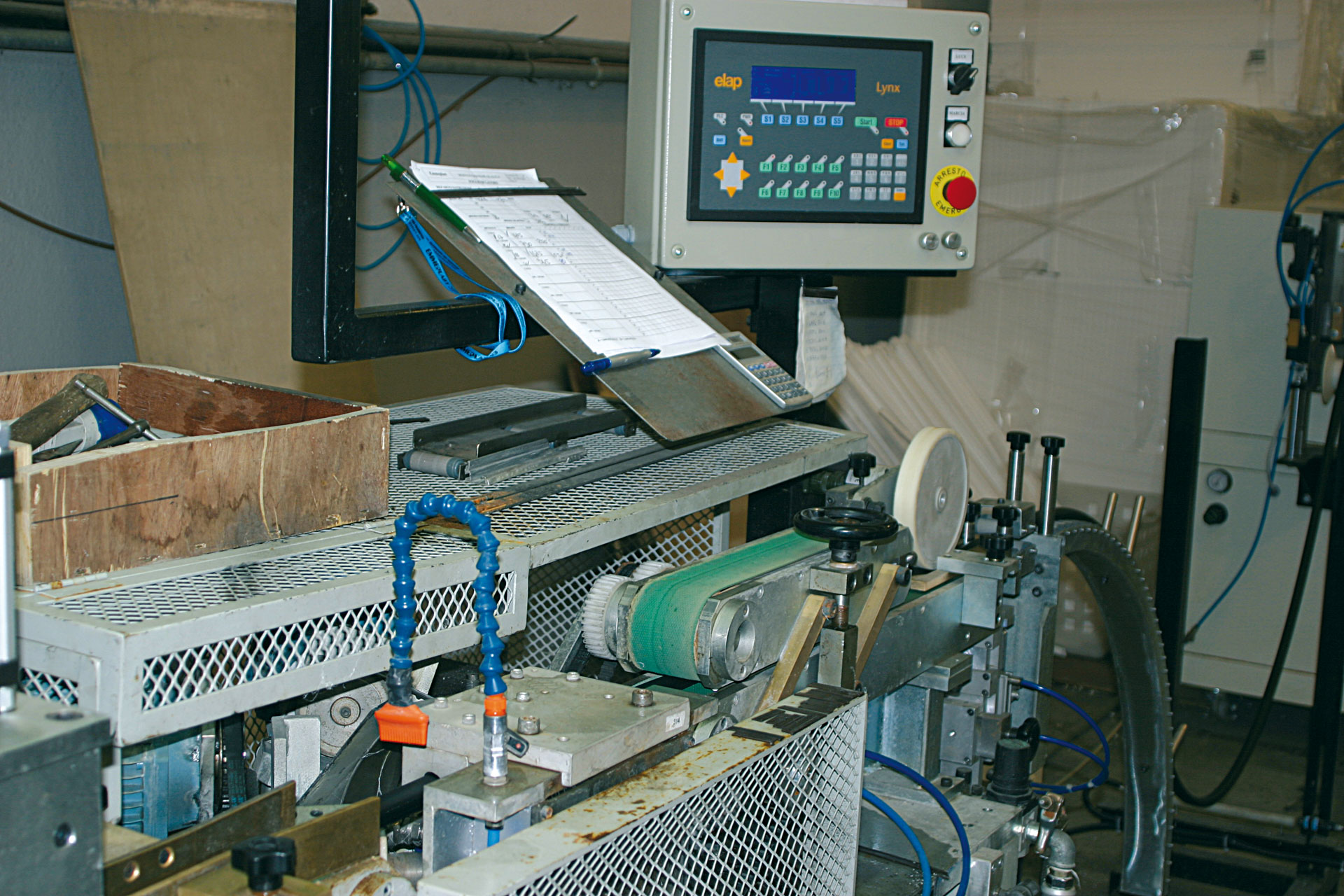 emmeplastsrl-tromello-controllo-numerico